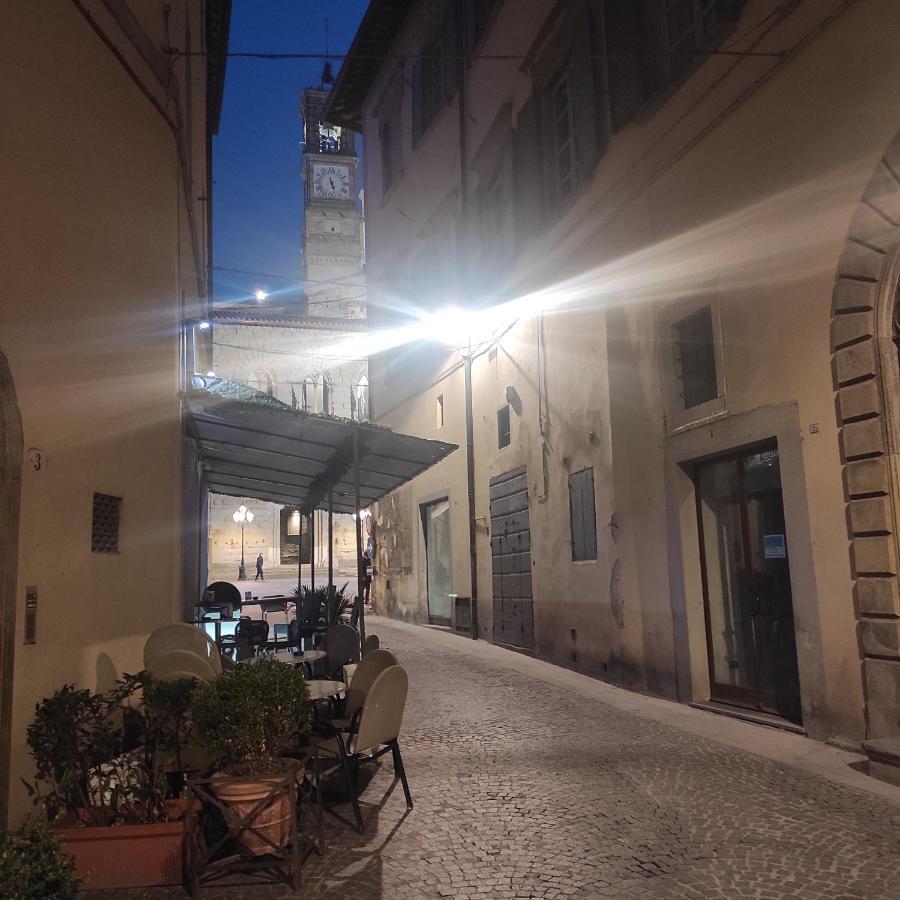 La Casa Nella Piazzetta Città di Castello Exterior foto